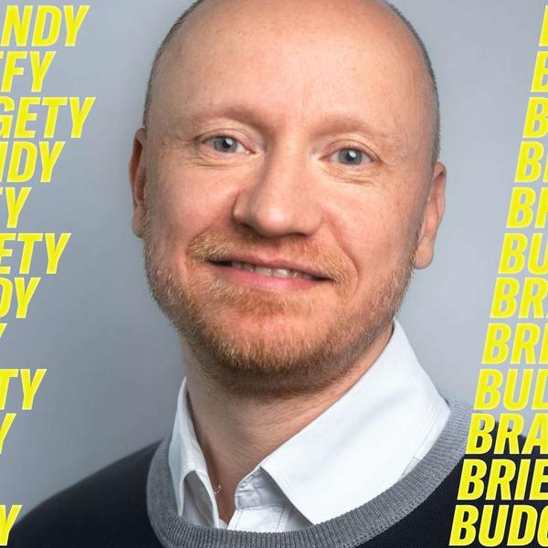 Brandy, briefy, budgety